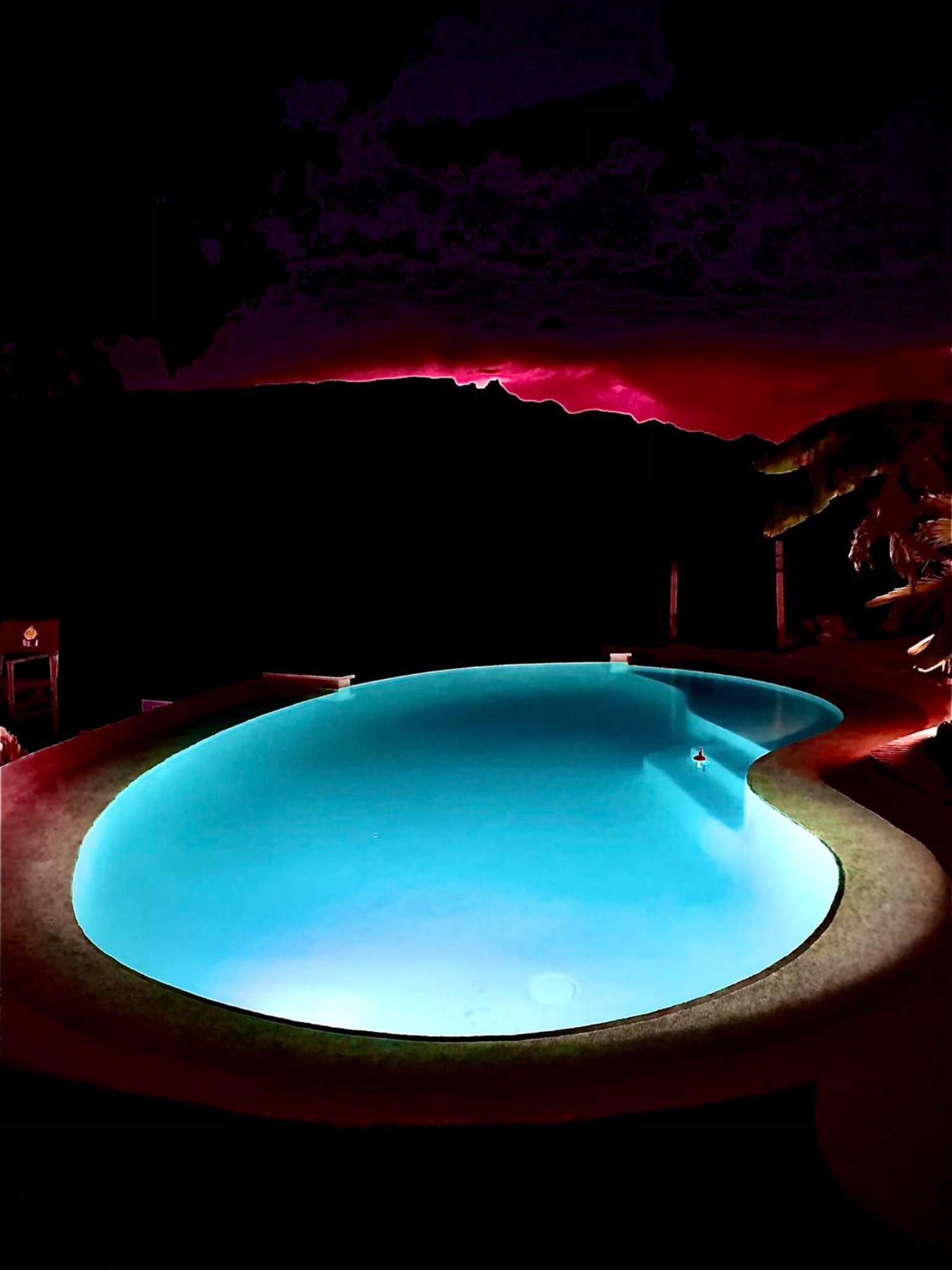 A La Marc'Quize Chambres D'Hotes, Petit Dejeuner Compris, Avec Piscine A Debordement En Exterieur, Bain Nordique A 38 Degres En Prestation Supplement Sur Reservation Horaire Anticipee 1 Place De Parking Gratuite Sur Place Mouxy Екстер'єр фото