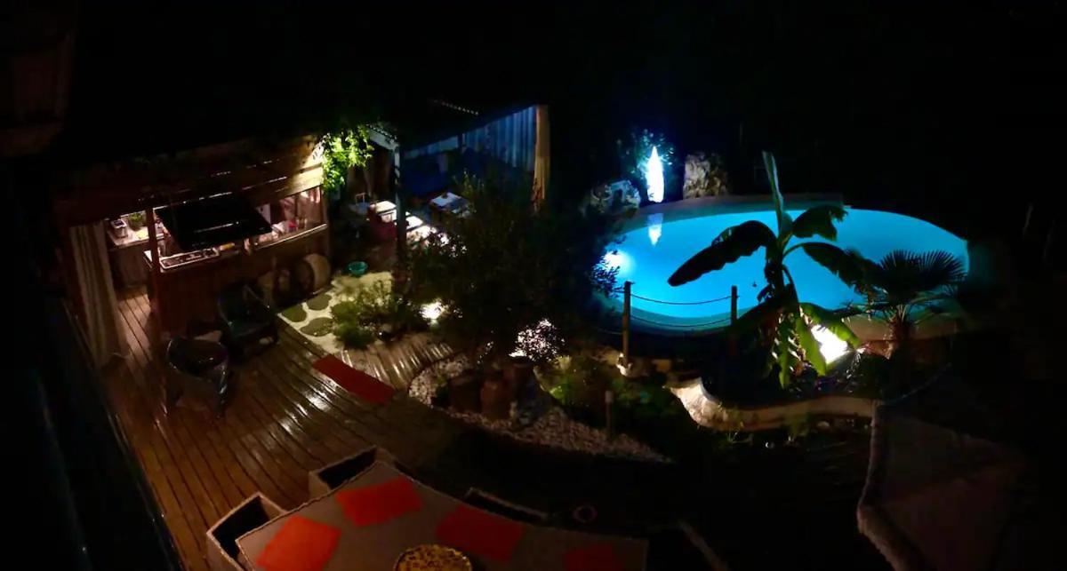 A La Marc'Quize Chambres D'Hotes, Petit Dejeuner Compris, Avec Piscine A Debordement En Exterieur, Bain Nordique A 38 Degres En Prestation Supplement Sur Reservation Horaire Anticipee 1 Place De Parking Gratuite Sur Place Mouxy Екстер'єр фото