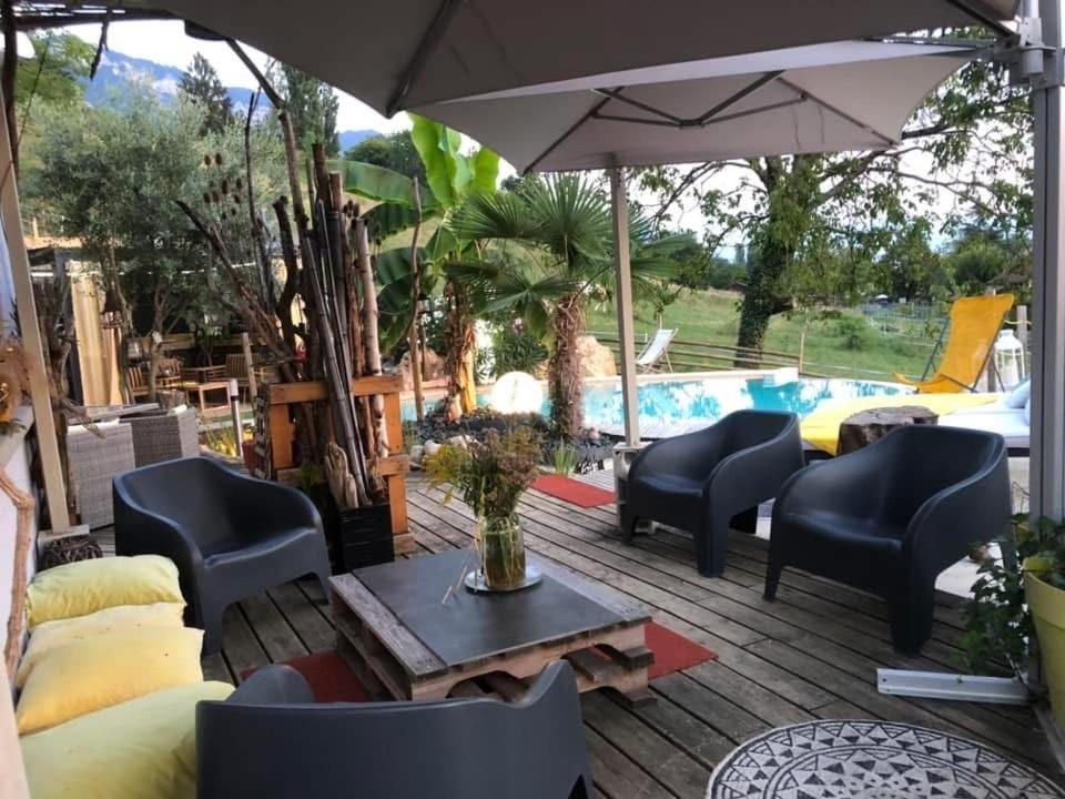 A La Marc'Quize Chambres D'Hotes, Petit Dejeuner Compris, Avec Piscine A Debordement En Exterieur, Bain Nordique A 38 Degres En Prestation Supplement Sur Reservation Horaire Anticipee 1 Place De Parking Gratuite Sur Place Mouxy Екстер'єр фото